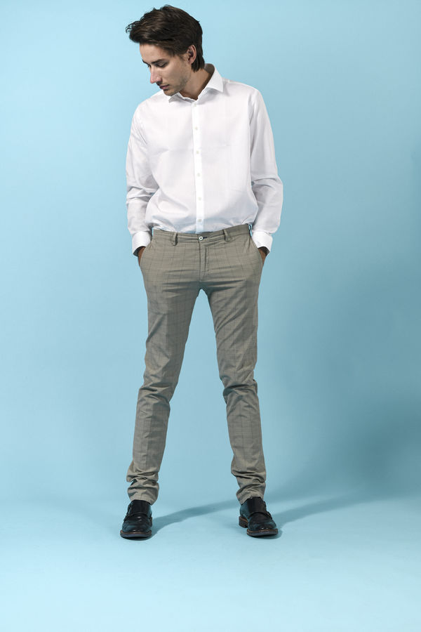 White shirt: Mr Manchette