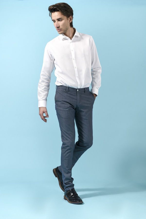 White shirt: Mr Manchette